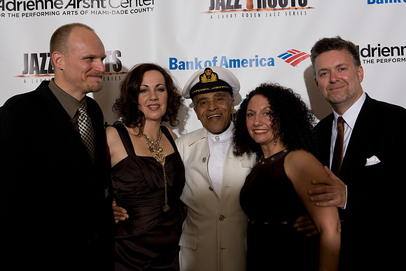 20100115_Jazz_Roots_The_Vocalese_Adrianne_Arsht_Center_Miami_FL_ZV4N0414