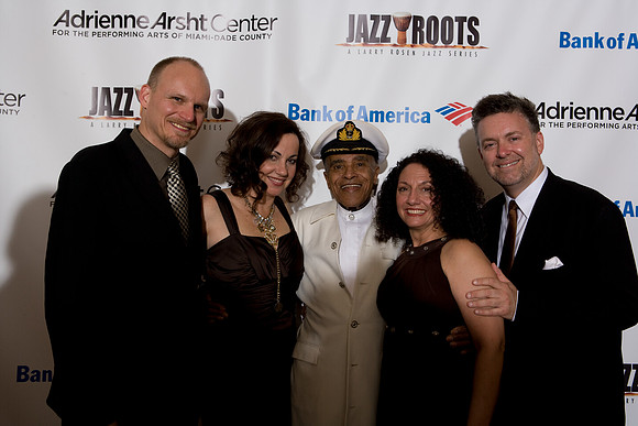 20100115_Jazz_Roots_The_Vocalese_Adrianne_Arsht_Center_Miami_FL_ZV4N0405