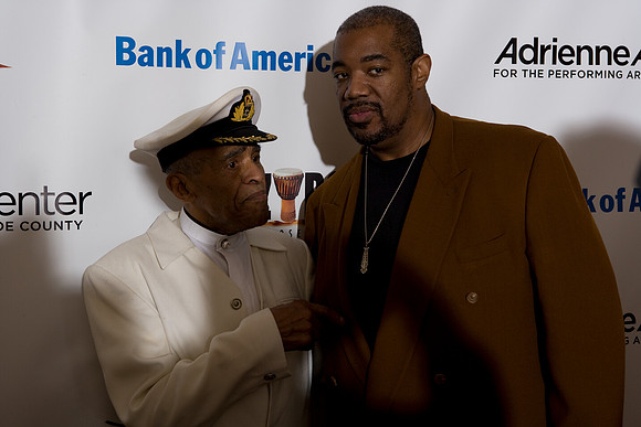 20100115_Jazz_Roots_The_Vocalese_Adrianne_Arsht_Center_Miami_FL_ZV4N0404