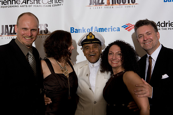 20100115_Jazz_Roots_The_Vocalese_Adrianne_Arsht_Center_Miami_FL_ZV4N0410