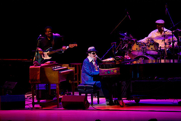 11062009_The_Blues_A0M0264