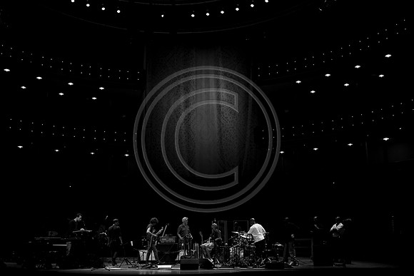 5021_DG_JAZZ_ROOTS_GUITAR VIRUOSOS_Concert_Adrienne_Arsh_Center__MG_7513