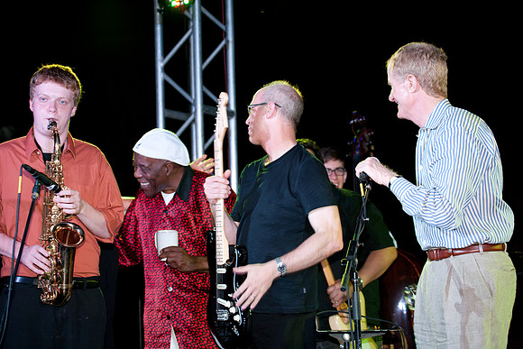 5033_DG_FAIRCHILD_GARDENS_BUDY_GUY_Miami_FL_2011_1_3_ZV4N0063