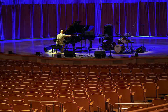 20260508_Emmet Cohen's_Jazz Roots_03957-2