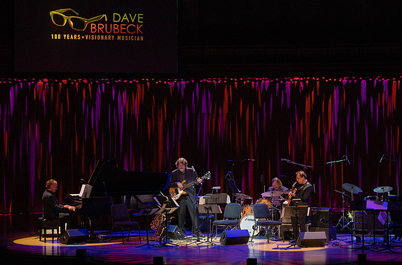 20221028_Dave_Brubeck Trio_JR__DSC8754