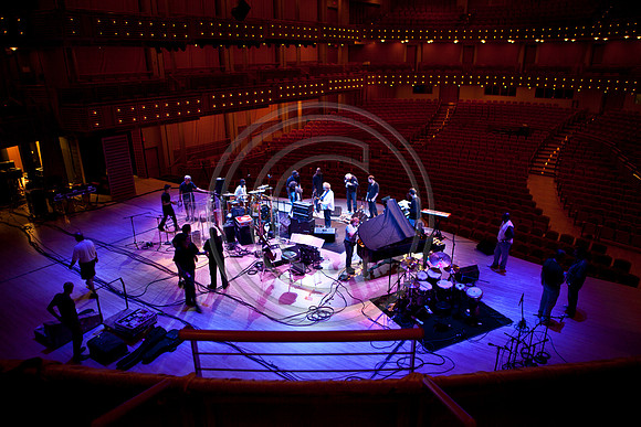 5021_DG_JAZZ_ROOTS_GUITAR VIRUOSOS_Concert_Adrienne_Arsh_Center_MG_7574