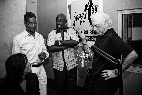 3882_DG_Jazz_Roots_WBGO_Radio_Station_Miami_2010_FL_ZV4N1473