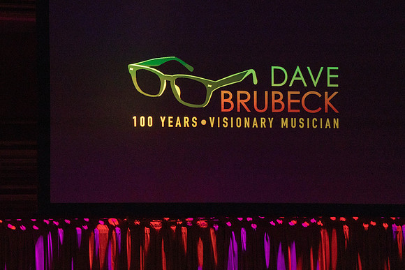 20221028_Dave_Brubeck Trio_JR__DSC8548