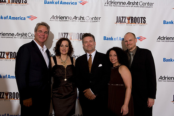 20100115_Jazz_Roots_The_Vocalese_Adrianne_Arsht_Center_Miami_FL_ZV4N0429