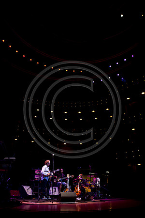 5021_DG_JAZZ_ROOTS_GUITAR VIRUOSOS_Concert_Adrienne_Arsh_Center_MG_7668