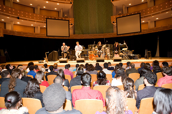 20100115_Jazz_Roots_The_Vocalese_Adrianne_Arsht_Center_Miami_FL_5L8Y3226 2