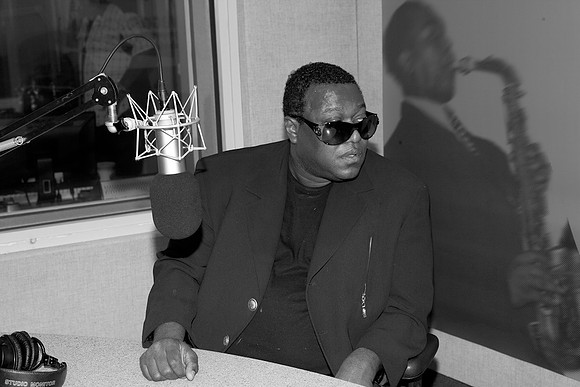 3882_DG_Jazz_Roots_WBGO_Radio_Station_Miami_2010_FL_ZV4N1337-2