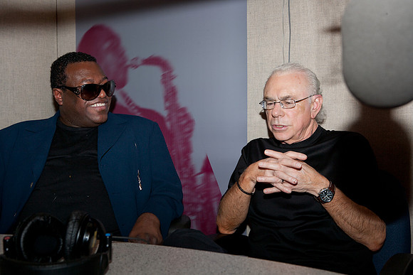 3882_DG_Jazz_Roots_WBGO_Radio_Station_Miami_2010_FL_ZV4N1410