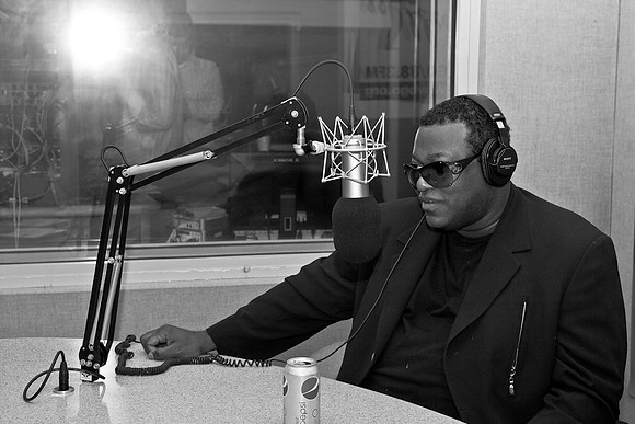 3882_DG_Jazz_Roots_WBGO_Radio_Station_Miami_2010_FL_ZV4N1344