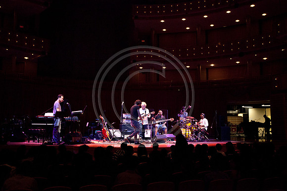 5021_DG_JAZZ_ROOTS_GUITAR VIRUOSOS_Concert_Adrienne_Arsh_Center_MG_7760