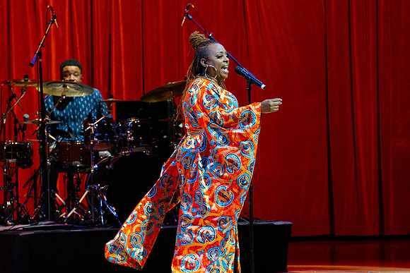 20220114_Ledisi_Sings_Nima_DSC5505