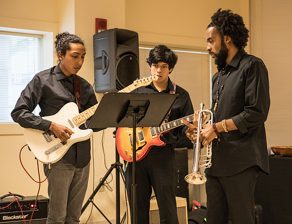 Jazz Roots George Benson and Jake Shimabukuro