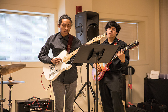 Jazz Roots George Benson and Jake Shimabukuro