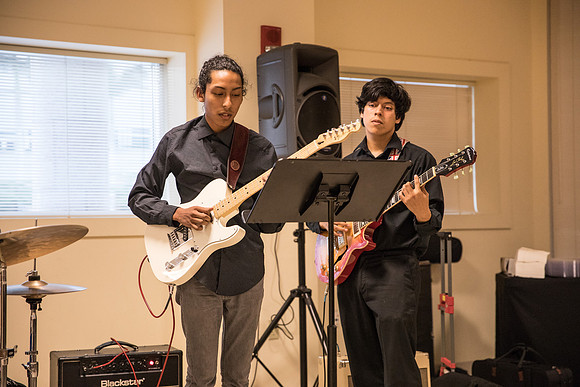 Jazz Roots George Benson and Jake Shimabukuro