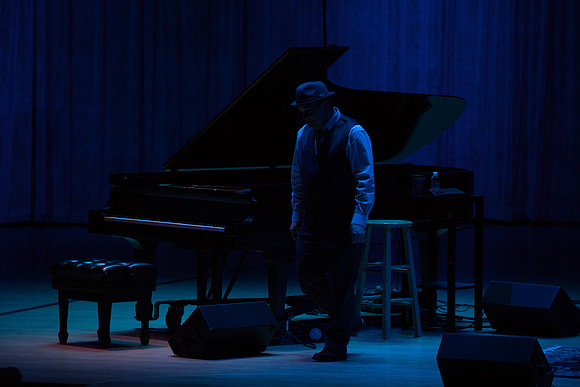 Gregory Porter The Voices OF Your Time