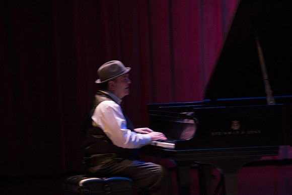 Gregory Porter The Voices OF Your Time
