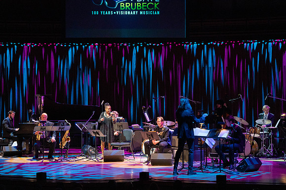 20221028_Dave_Brubeck Trio_JR__DSC0022