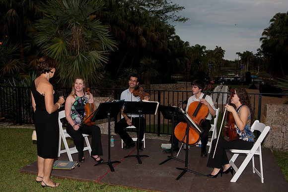 5033_DG_FAIRCHILD_GARDENS_BUDY_GUY_Miami_FL_2011_1_ZV4N0080