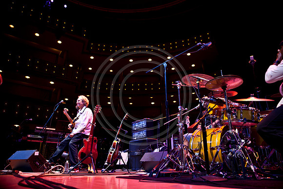5021_DG_JAZZ_ROOTS_GUITAR VIRUOSOS_Concert_Adrienne_Arsh_Center__MG_7716