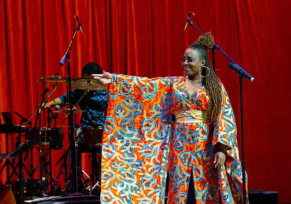 20220114_Ledisi_Sings_Nima_DSC5582