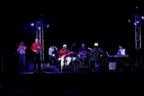 5033_DG_FAIRCHILD_GARDENS_BUDY_GUY_Miami_FL_2011_1_IMG_2045