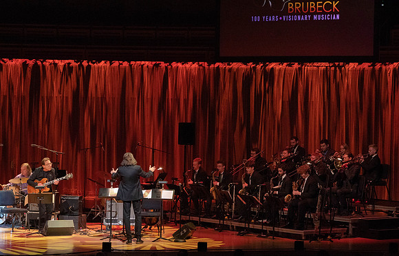 20221028_Dave_Brubeck Trio_JR__DSC9380