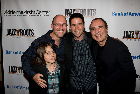 2029_DG_Jazz_Roots_Piano_Latino_Art_Center_Miami_FL_ZV4N0240