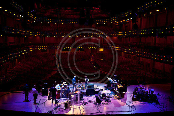 5021_DG_JAZZ_ROOTS_GUITAR VIRUOSOS_Concert_Adrienne_Arsh_Center__MG_7546