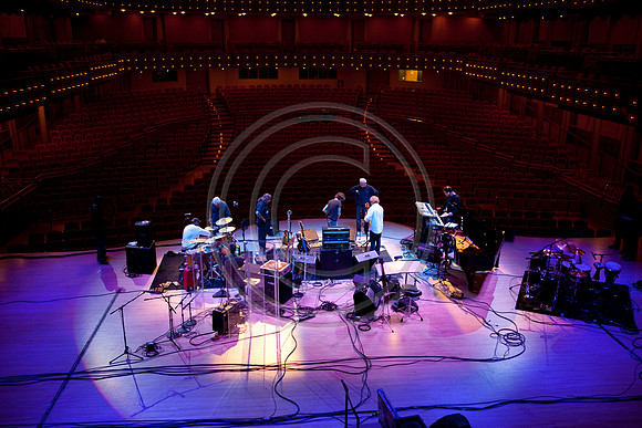 5021_DG_JAZZ_ROOTS_GUITAR VIRUOSOS_Concert_Adrienne_Arsh_Center__MG_7550