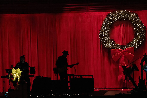 20231201_untitled20231201_Dave_Kov_Jazz_Roots_DSC7869_DN-severe-noise