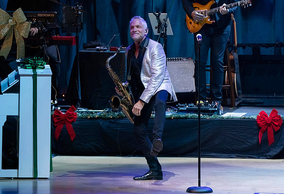 20231201_untitled20231201_Dave_Kov_Jazz_Roots_DSC8333_DN-severe-noise