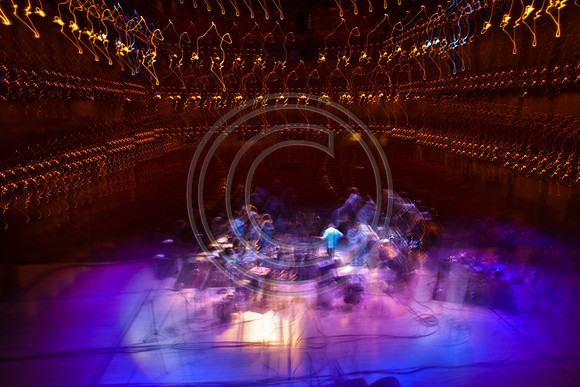 5021_DG_JAZZ_ROOTS_GUITAR VIRUOSOS_Concert_Adrienne_Arsh_Center__MG_7559