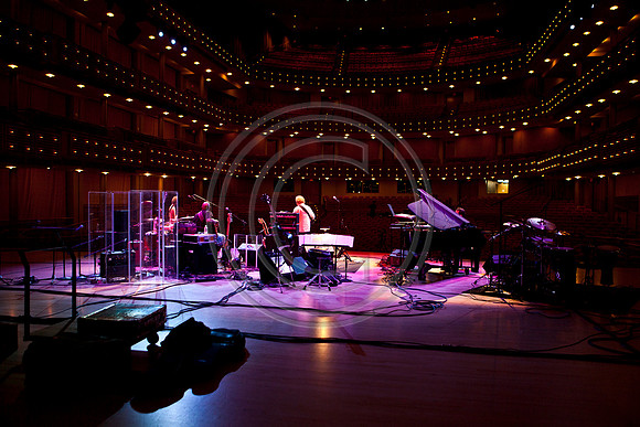 5021_DG_JAZZ_ROOTS_GUITAR VIRUOSOS_Concert_Adrienne_Arsh_Center__MG_7693
