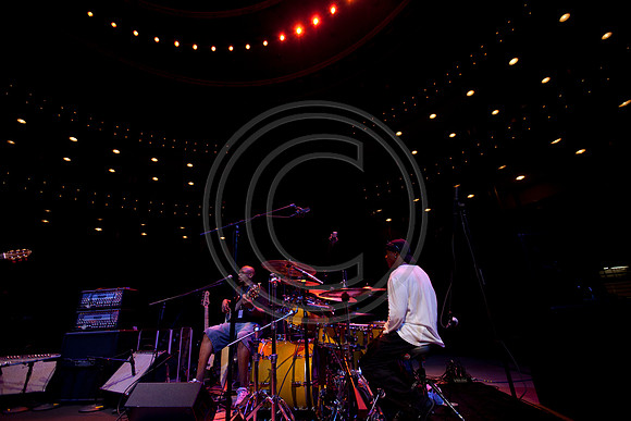 5021_DG_JAZZ_ROOTS_GUITAR VIRUOSOS_Concert_Adrienne_Arsh_Center__MG_7737