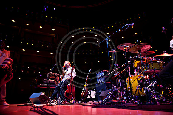 5021_DG_JAZZ_ROOTS_GUITAR VIRUOSOS_Concert_Adrienne_Arsh_Center__MG_7717