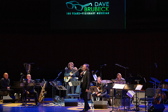 20221028_Dave_Brubeck Trio_JR__DSC9145
