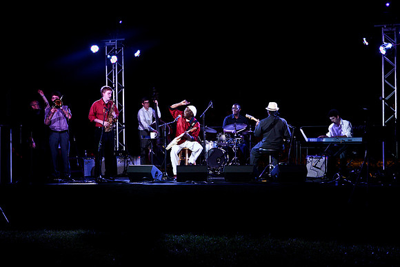 5033_DG_FAIRCHILD_GARDENS_BUDY_GUY_Miami_FL_2011_1_IMG_2055
