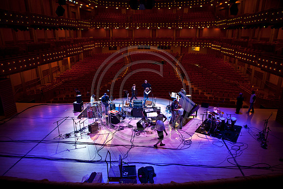 5021_DG_JAZZ_ROOTS_GUITAR VIRUOSOS_Concert_Adrienne_Arsh_Center_MG_7568