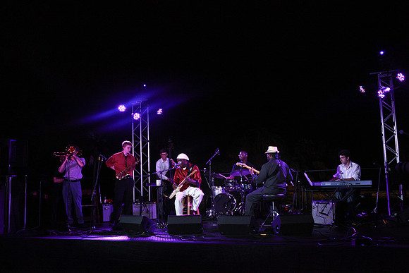 5033_DG_FAIRCHILD_GARDENS_BUDY_GUY_Miami_FL_2011_1_IMG_2020