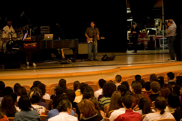 11062009_The_Blues_A0M0198