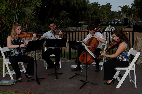 5033_DG_FAIRCHILD_GARDENS_BUDY_GUY_Miami_FL_2011_1_ZV4N0160