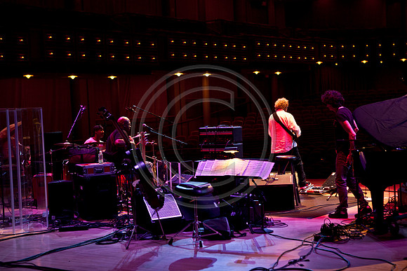 5021_DG_JAZZ_ROOTS_GUITAR VIRUOSOS_Concert_Adrienne_Arsh_Center__MG_7689