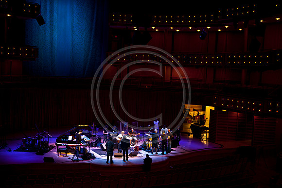 5021_DG_JAZZ_ROOTS_GUITAR VIRUOSOS_Concert_Adrienne_Arsh_Center__MG_7610