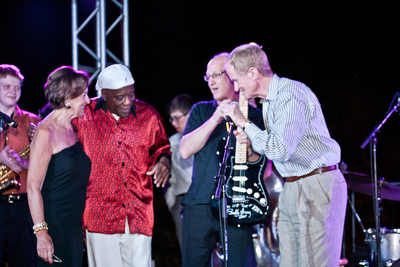 5033_DG_FAIRCHILD_GARDENS_BUDY_GUY_Miami_FL_2011_1_3_ZV4N0078