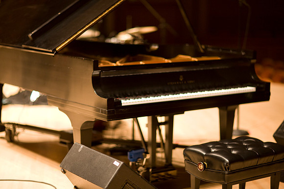 2027_DG_Jazz_Roots_Piano_Latino_Art_Center_Miami_FL_5L8Y1665